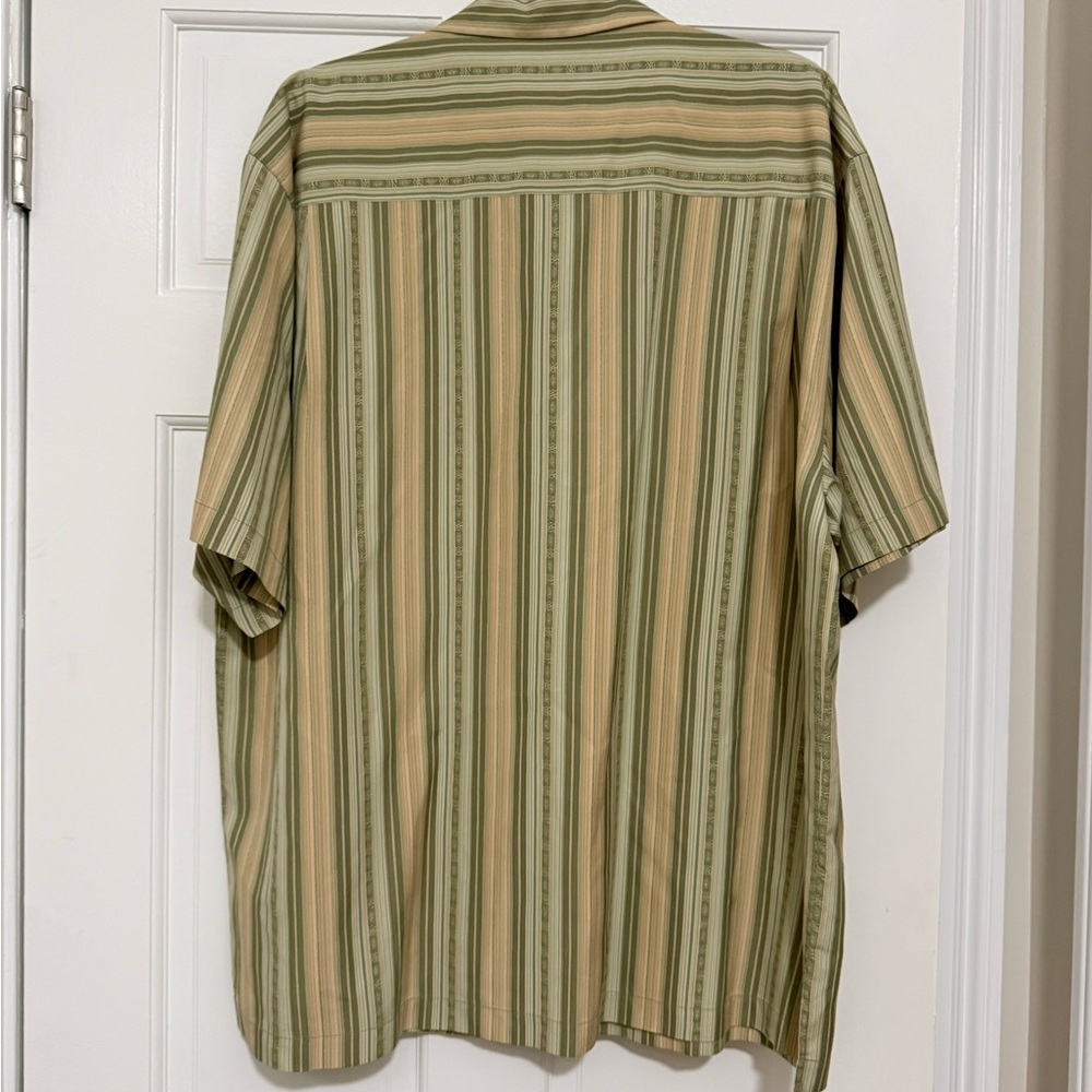Tommy Bahama Men’s 100% Silk Shirt Short Sleeve LARGE - Picture 2 of 5